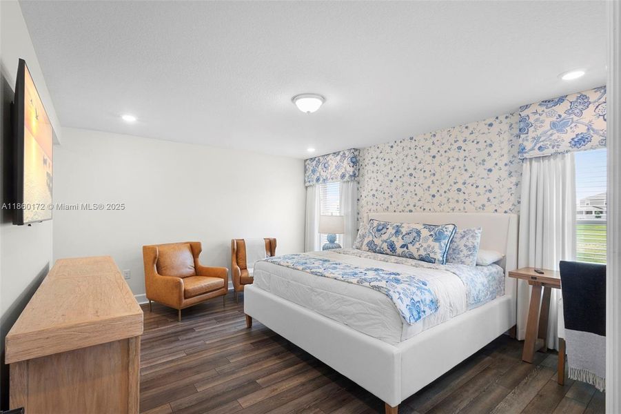 Furnished interior view inside a new home in , Davenport (Image 13).