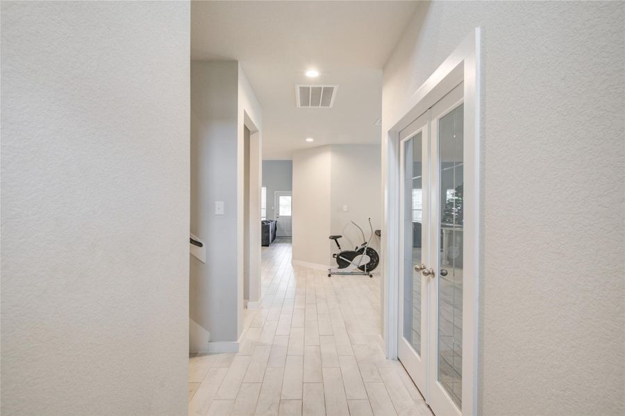 Spacious, unfurnished interior of a new home in Breckenridge Park, Rosenberg (Image 22). Spacious, unfurnished interior of a new home in Breckenridge Park, Rosenberg (Image 22).
