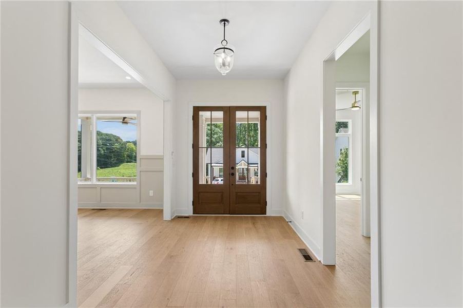 Spacious, unfurnished interior of a new home in , Atlanta (Image 32).