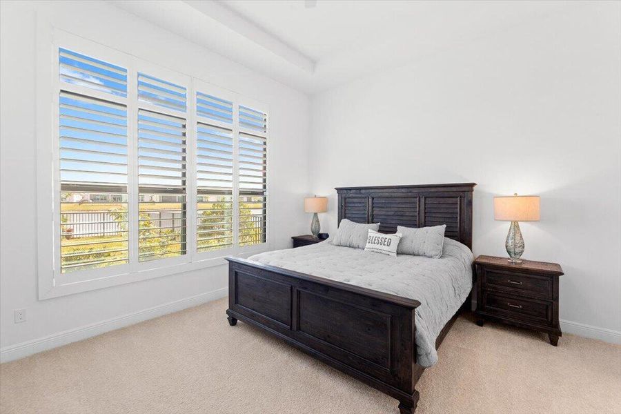 Master bedroom-View of the lake Master bedroom-View of the lake