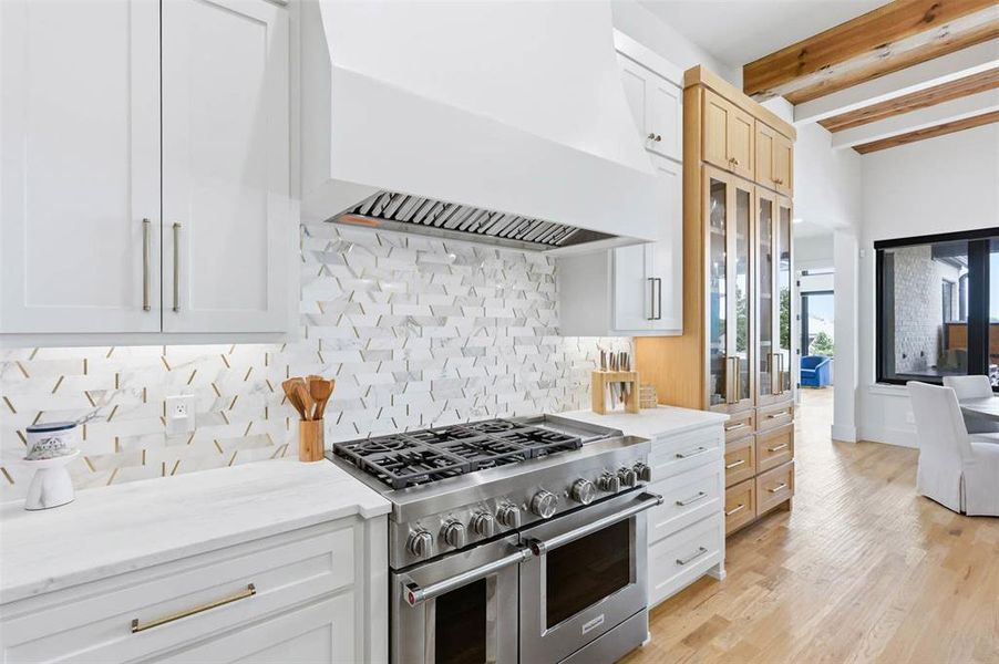 Six Burner Gas with Griddle, Double Oven