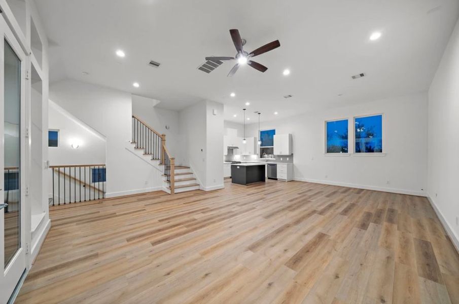 Representative unfurnished interior of a home built from the The Amy by Riverway Homes in Sherwood Oak Gardens, Houston (Image 12). Representative unfurnished interior of a home built from the The Amy by Riverway Homes in Sherwood Oak Gardens, Houston (Image 12).
