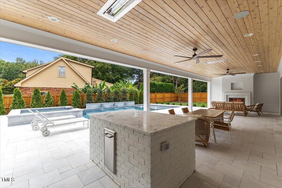 084-6844 Greystone Dr