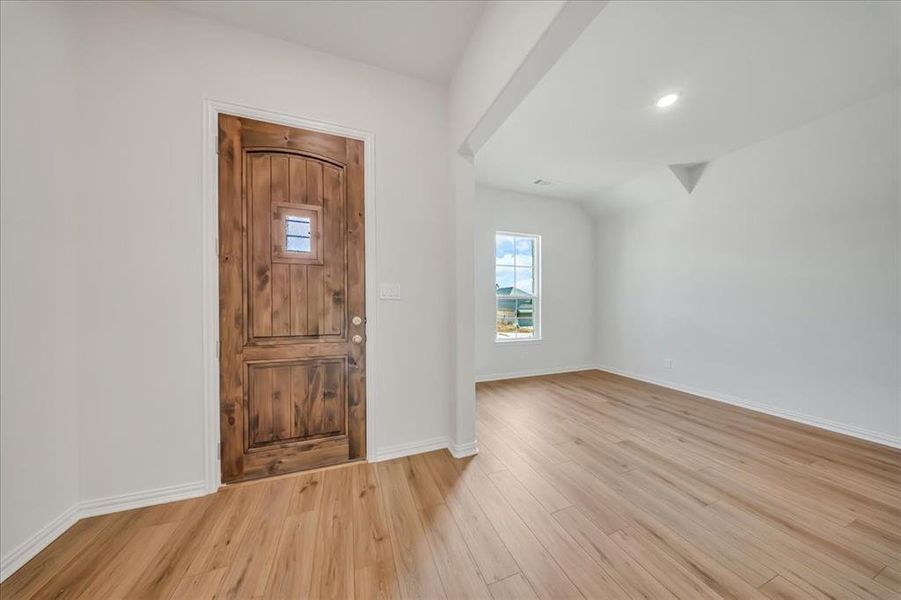 Spacious, unfurnished interior of a new home in Liberty Pointe, Gainesville (Image 13).