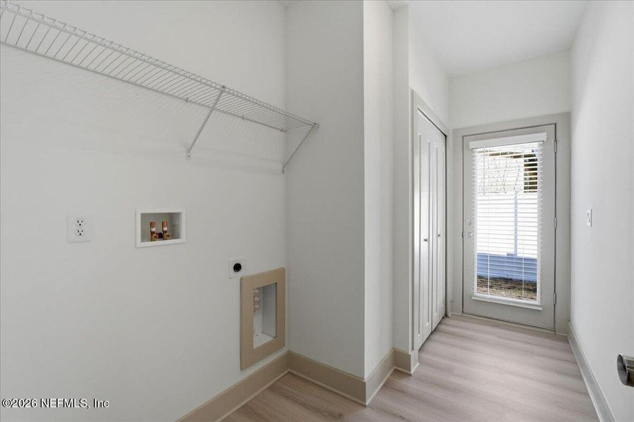 Spacious, unfurnished interior of a new home in , St. Augustine (Image 20).