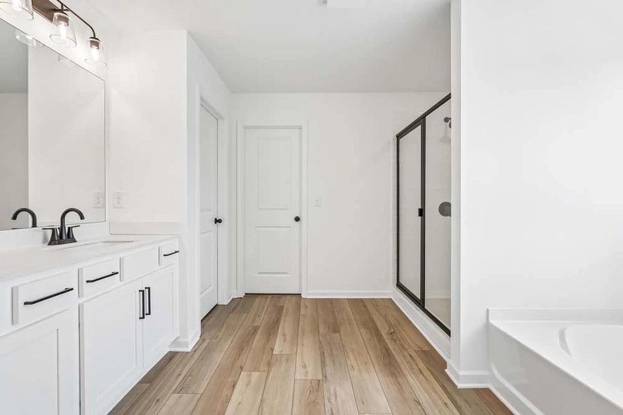 Representative Photo: Primary Bathroom featuring Harmony Collection Finishes Representative Photo: Primary Bathroom featuring Harmony Collection Finishes