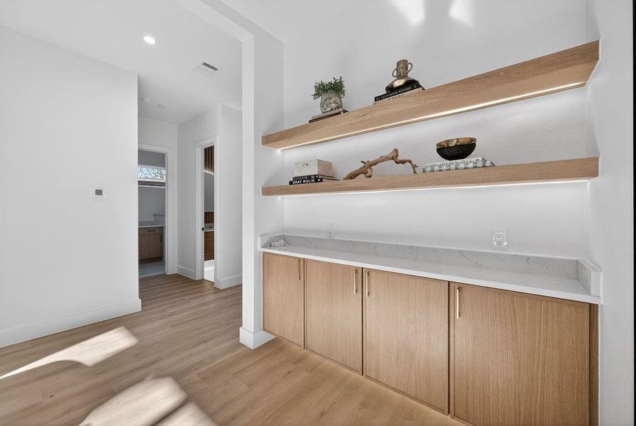 Furnished interior view inside a new home in , Dallas (Image 10).