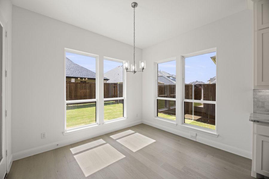 Representative unfurnished interior of a home built from the Sutton by Windsor Homes in Nelson Lake Estates, Rockwall (Image 22).