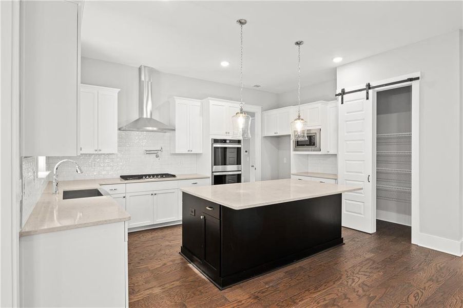 Furnished interior view inside a new home in Chattahoochee Reserve, Cumming (Image 7). Furnished interior view inside a new home in Chattahoochee Reserve, Cumming (Image 7).