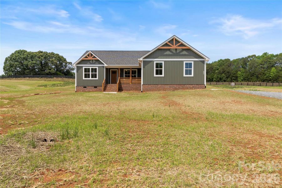 Exterior details and patio area of a home in , Lincolnton (Image 4).