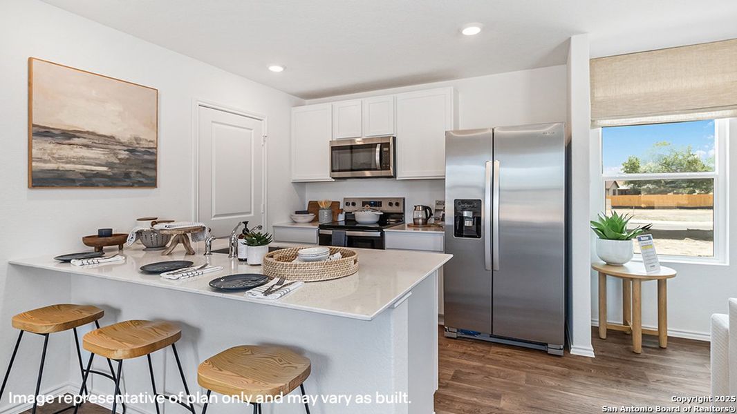 Furnished interior view inside a new home in Sonora, San Antonio (Image 6).