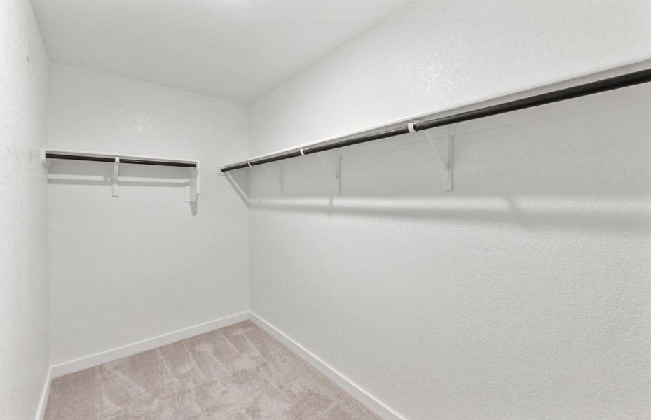 Spacious, unfurnished interior of a new home in Sonterra, Jarrell (Image 22).