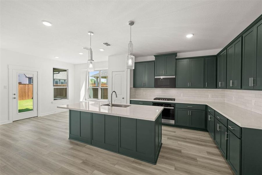 6904 Deadwood- Kitchen-1 6904 Deadwood- Kitchen-1