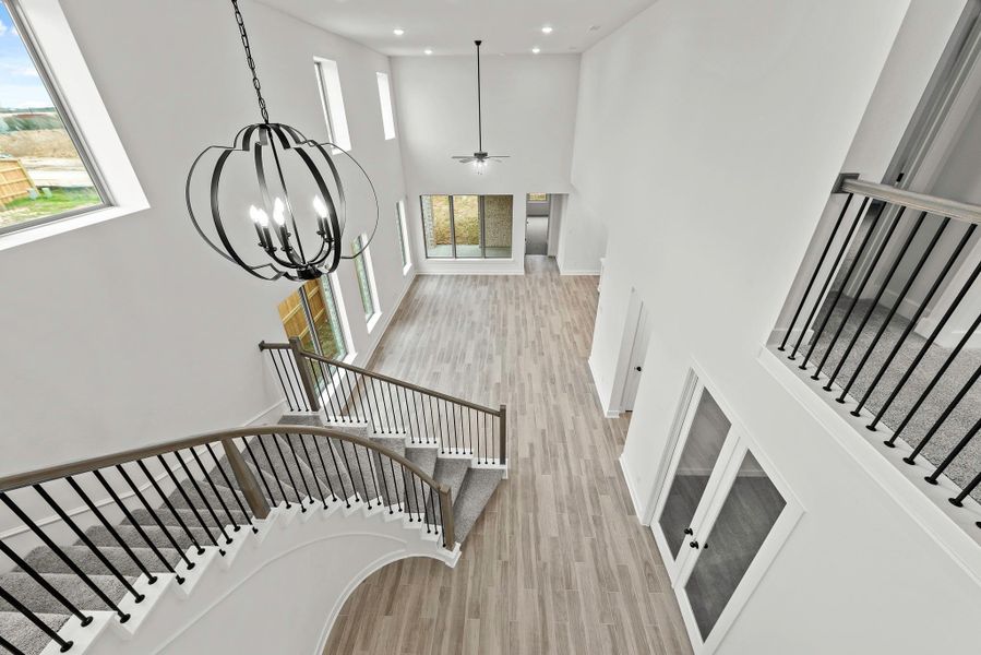 Representative image. Features, specifications, selections and colors may vary.