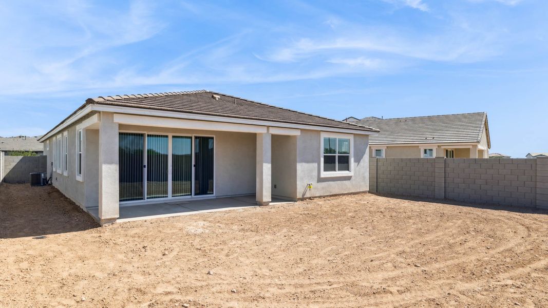 Exterior details and patio area of a home in Aloravita, Peoria (Image 3).
