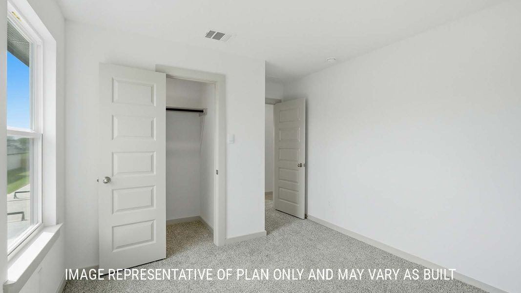 Representative unfurnished interior of a home built from the Mitchell by D.R. Horton in China Grove, China (Image 28).