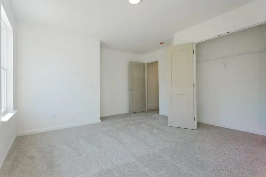 Spacious, unfurnished interior of a new home in , Buford (Image 22).