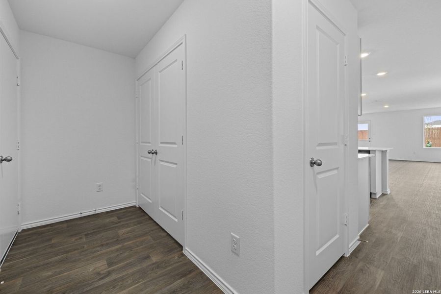 Spacious, unfurnished interior of a new home in Avenida, Converse (Image 21). Spacious, unfurnished interior of a new home in Avenida, Converse (Image 21).