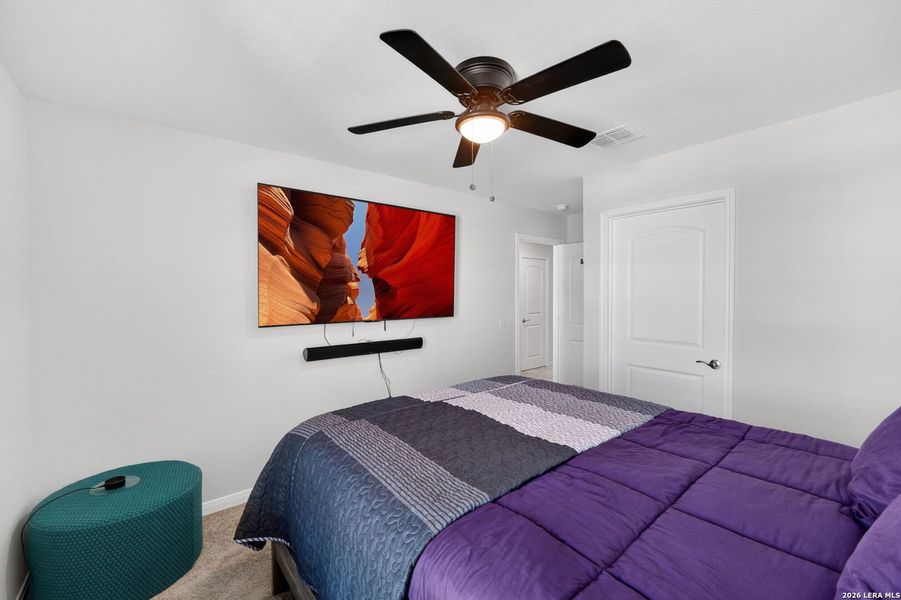 Furnished interior view inside a new home in Mission Del Lago, San Antonio (Image 16).