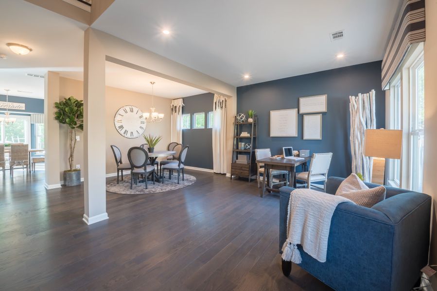 Representative furnished interior of a home built from the Cumberland by Fischer Homes in Bridle Run, Louisville (Image 6).