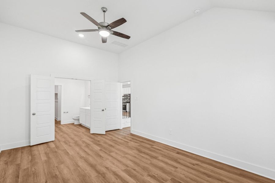 Spacious, unfurnished interior of a new home in Lone Star Landing, Montgomery (Image 16). Spacious, unfurnished interior of a new home in Lone Star Landing, Montgomery (Image 16).