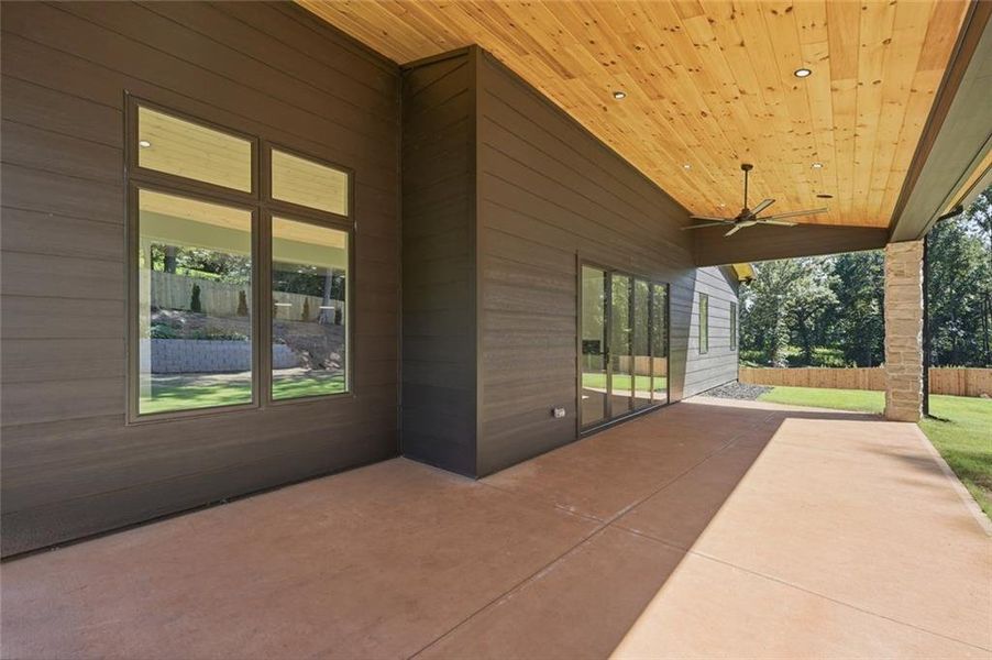 Exterior details and patio area of a home in , Gainesville (Image 29).