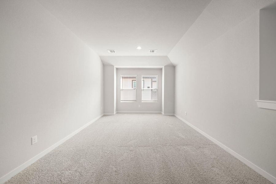 Spacious, unfurnished interior of a new home in Cypresswood Landing, Humble (Image 22).