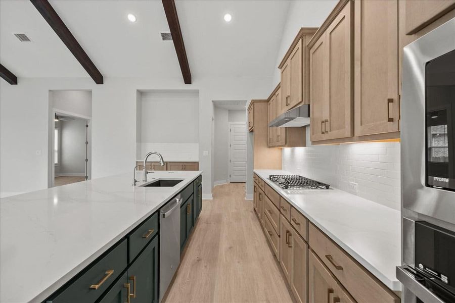 Furnished interior view inside a new home in Meyer Ranch, New Braunfels (Image 9).