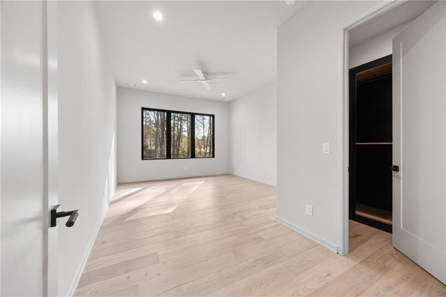 Spacious, unfurnished interior of a new home in , Sandy Springs (Image 26). Spacious, unfurnished interior of a new home in , Sandy Springs (Image 26).