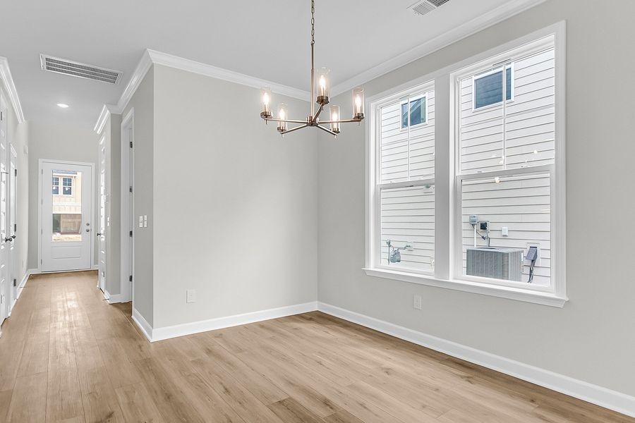 Spacious, unfurnished interior of a new home in Pineland Preserve, Summerville (Image 20).