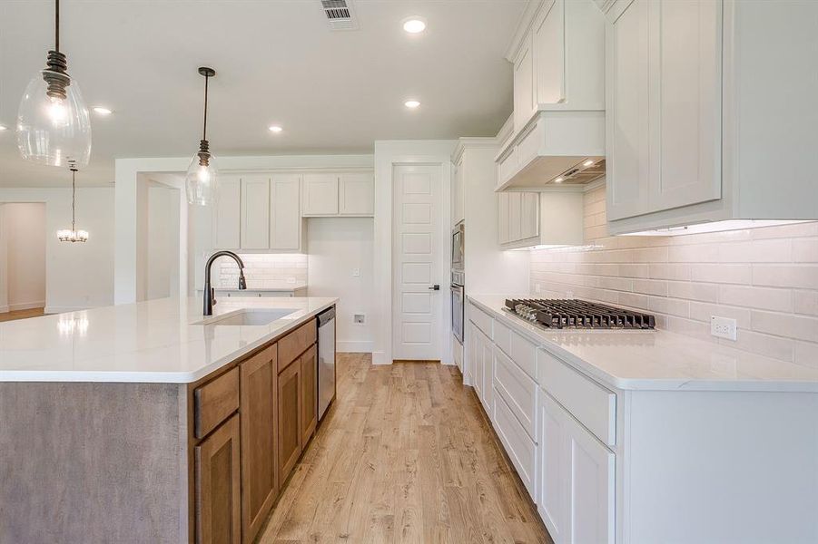 Furnished interior view inside a new home in Sweetgrass, Haslet (Image 14).