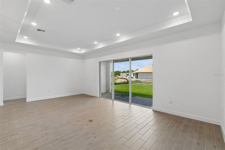 Spacious, unfurnished interior of a new home in Osprey Ranch, Horizon West (Image 18). Spacious, unfurnished interior of a new home in Osprey Ranch, Horizon West (Image 18).