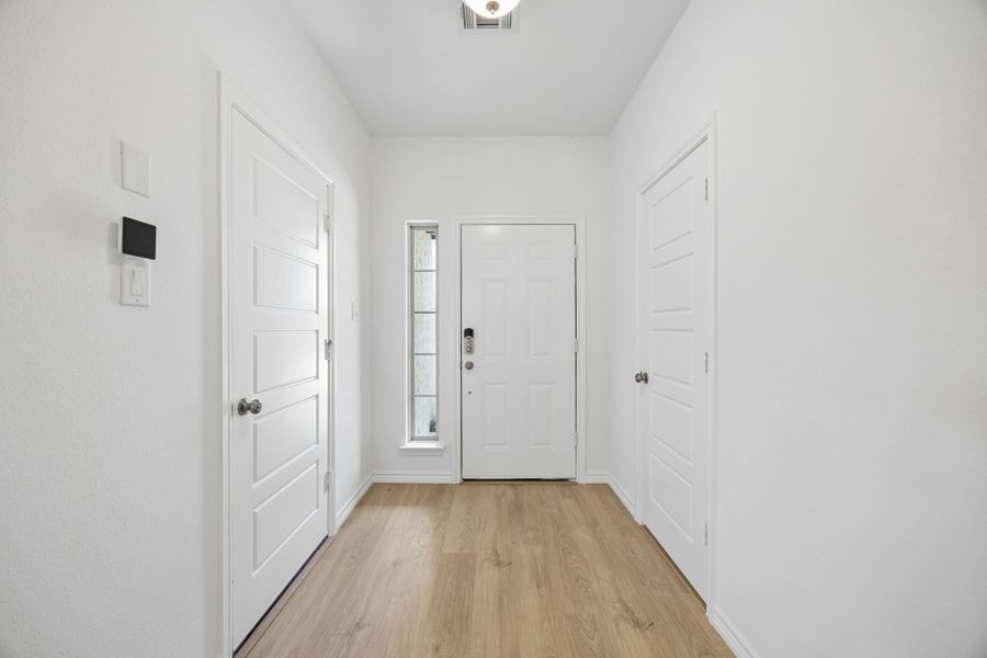 Spacious, unfurnished interior of a new home in Eagle Cove, Denton (Image 16). Spacious, unfurnished interior of a new home in Eagle Cove, Denton (Image 16).