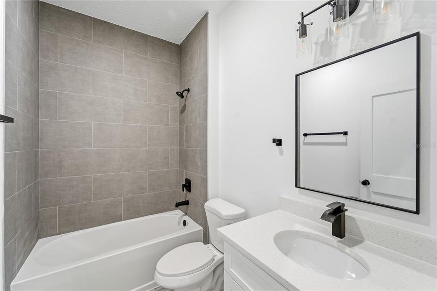 Furnished interior view inside a new home in , Ocala (Image 10).