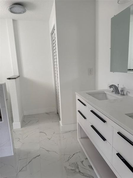 Image 16 of a home in .
