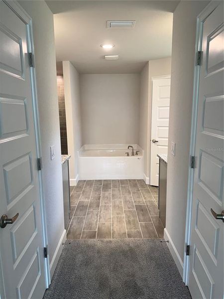 Image 11 of a home in North Port. Image 11 of a home in North Port.