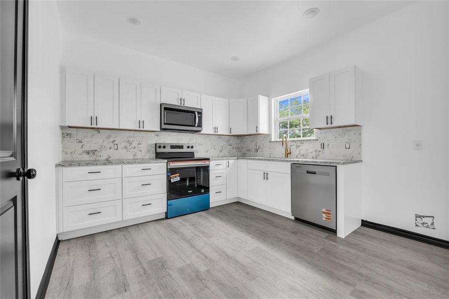 Furnished interior view inside a new home in , Moody (Image 5).