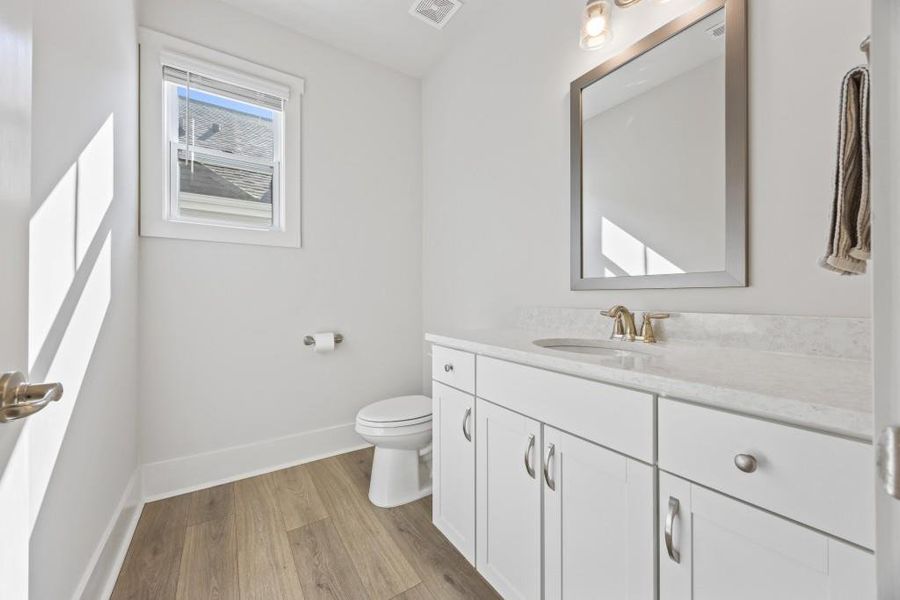 Furnished interior view inside a new home in The Cottages Of Lake Lanier, Gainesville (Image 37).