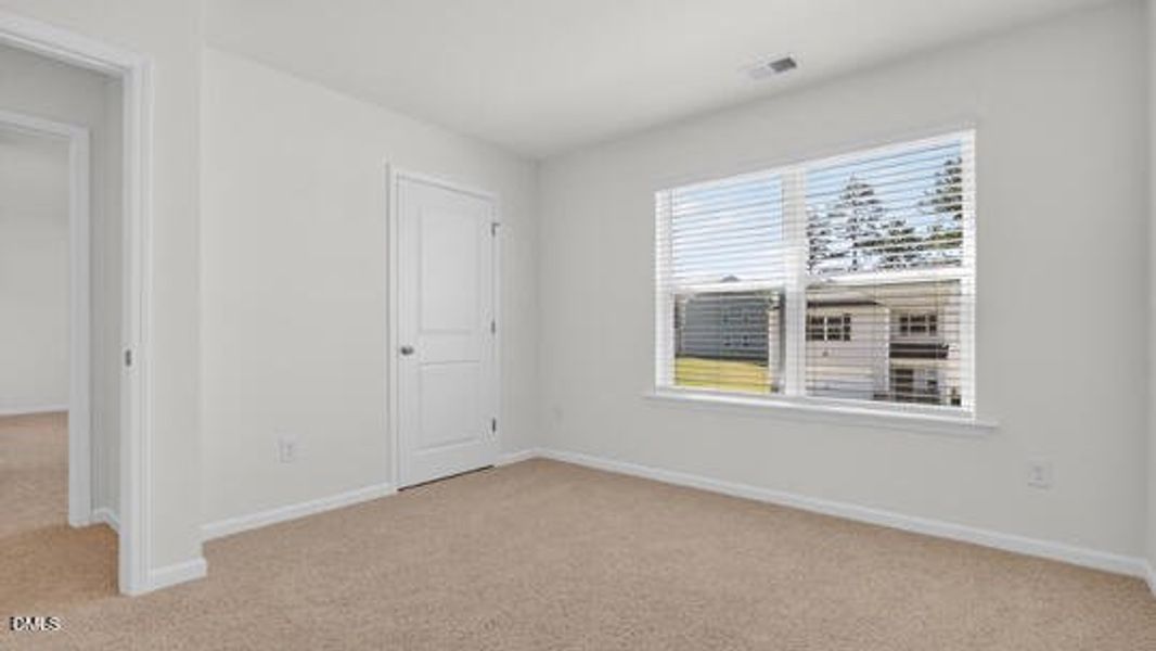 Lawson Glen_Belhaven B_16_Gray_SPEC-028 Lawson Glen_Belhaven B_16_Gray_SPEC-028
