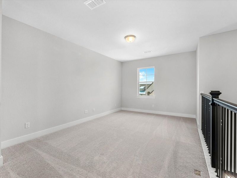 Spacious, unfurnished interior of a new home in Jubilee 50′, Hockley (Image 19).