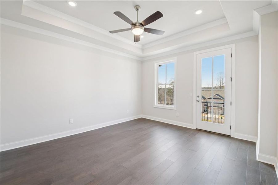 Spacious, unfurnished interior of a new home in Ward's Crossing Townhomes, Johns Creek (Image 24).