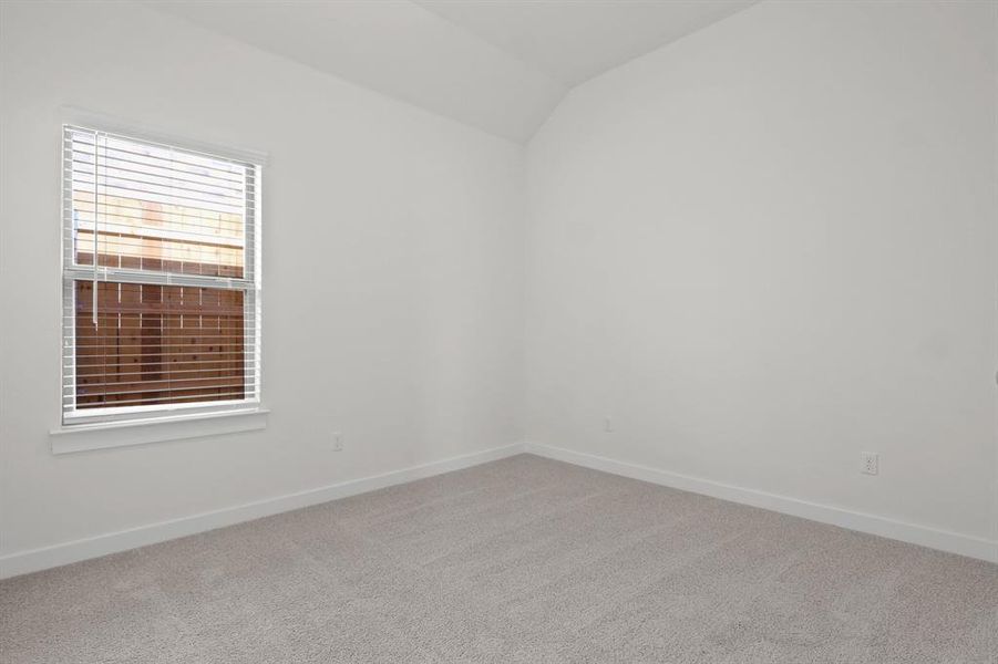 Spacious, unfurnished interior of a new home in Lowry Trails, Princeton (Image 9).
