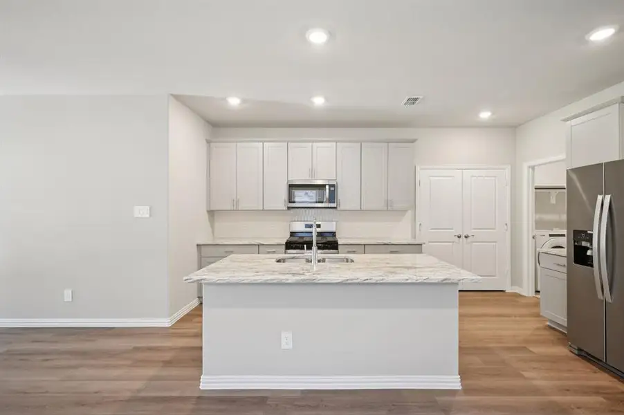 Photo is not of the actual home, but is an inspirational photo of builder’s model home and may depict options, furnishings, and/or decorator features that are not included. Photo is not of the actual home, but is an inspirational photo of builder’s model home and may depict options, furnishings, and/or decorator features that are not included.