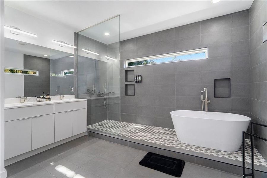 Furnished interior view inside a new home in , Atlanta (Image 9).