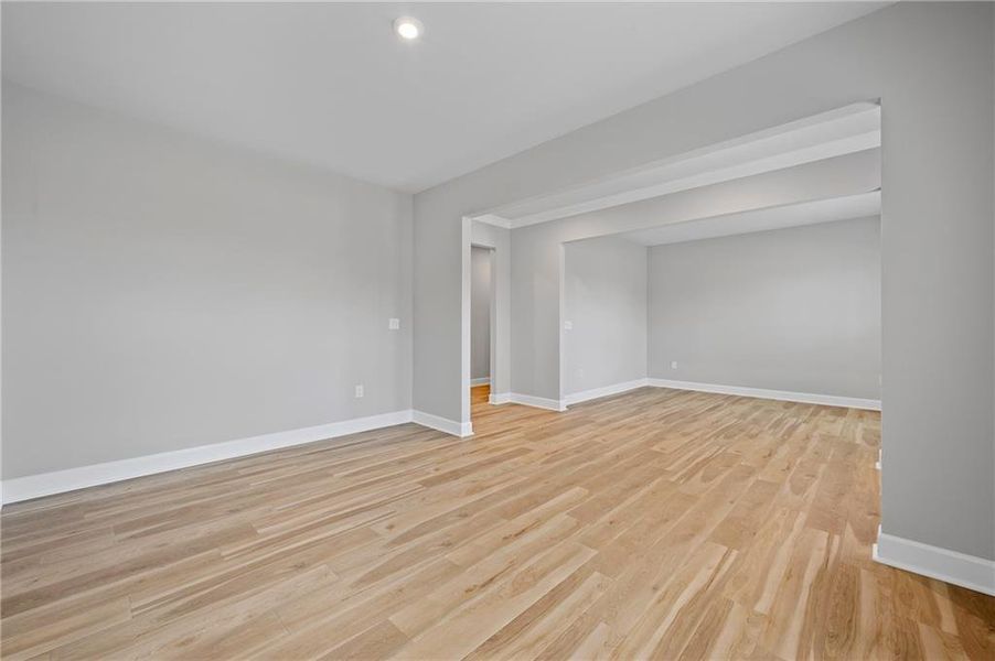 Spacious, unfurnished interior of a new home in Anderson Point Estates, McDonough (Image 17).