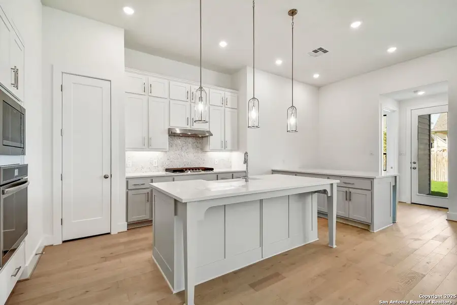 Furnished interior view inside a new home in Davis Ranch: 50ft. lots, San Antonio (Image 5). Furnished interior view inside a new home in Davis Ranch: 50ft. lots, San Antonio (Image 5).