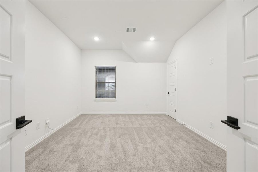 1715 Highwood 1715 Highwood