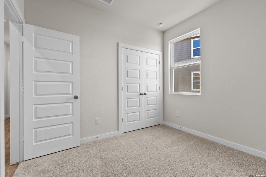 Spacious, unfurnished interior of a new home in Millican Grove, San Antonio (Image 16).
