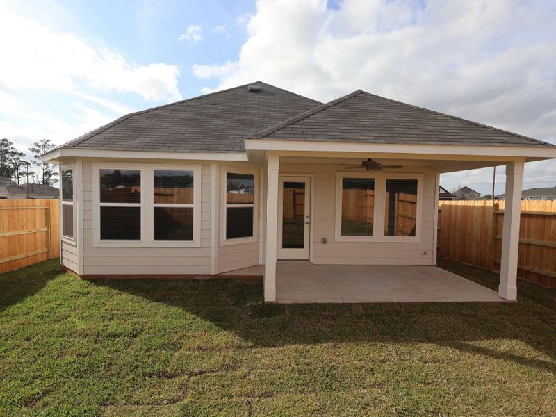 Exterior details and patio area of a home in Lone Star Landing, Montgomery (Image 3).