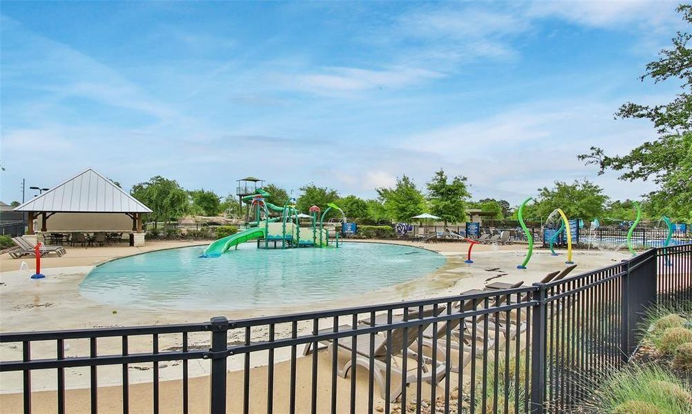 Community amenities in , Cypress (Image 36).